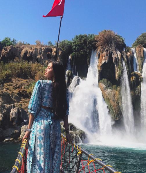 罗秋韵旅游照 罗秋韵高清写真_罗秋韵高清剧照