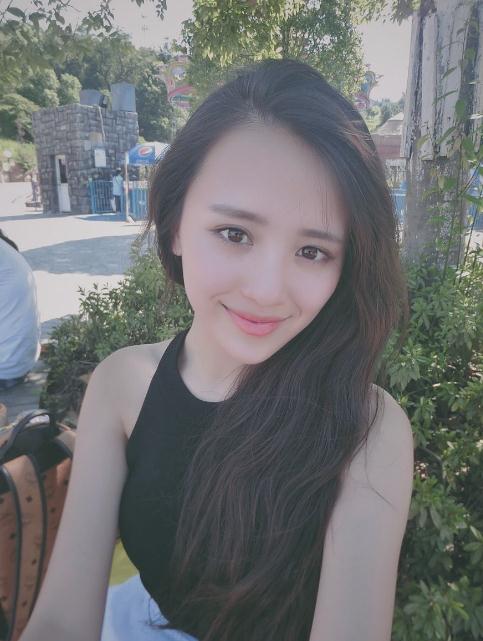 罗秋韵生活照 罗秋韵高清写真_罗秋韵高清剧照