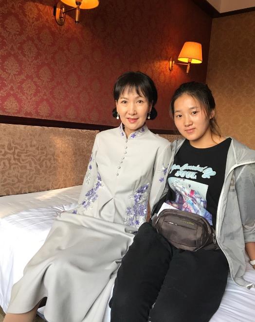 陈美琪片场照 陈美琪高清写真_陈美琪高清剧照