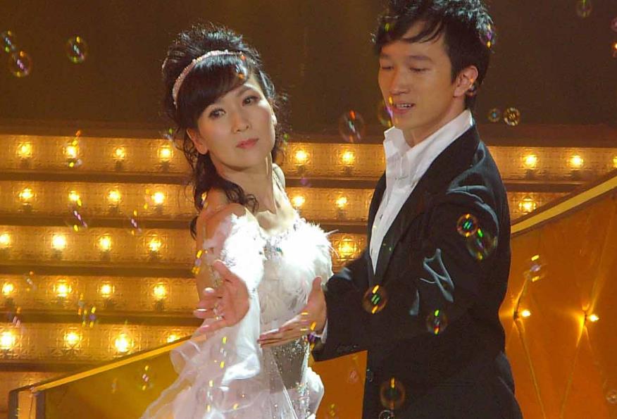 陈美琪综艺表演照 陈美琪高清写真_陈美琪高清剧照