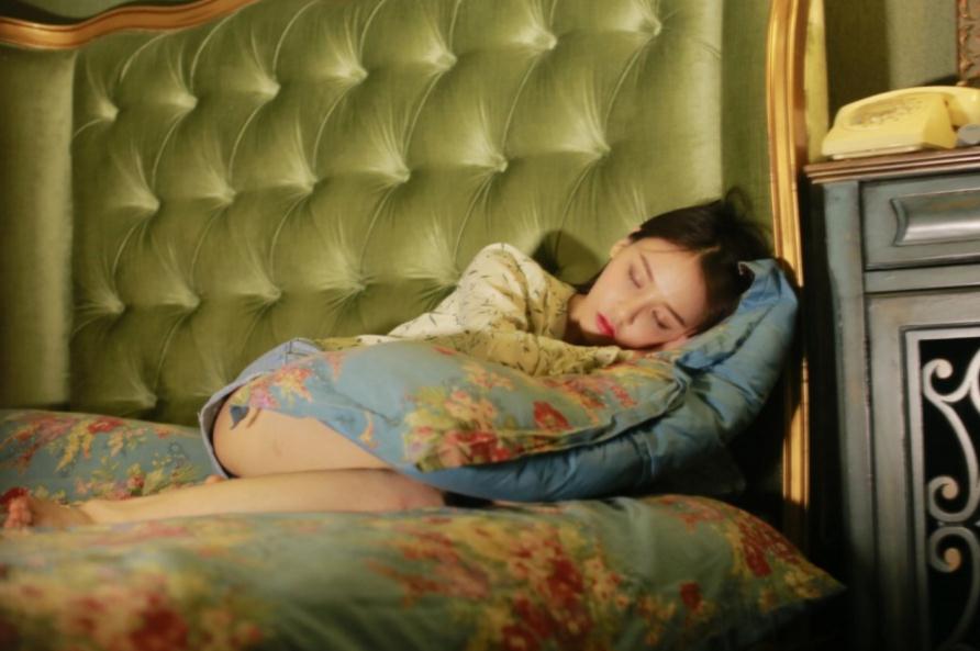 曾艳芬冷艳写真 曾艳芬高清写真_曾艳芬高清剧照