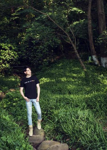 姜彭街拍照写真 姜彭高清写真_姜彭高清剧照