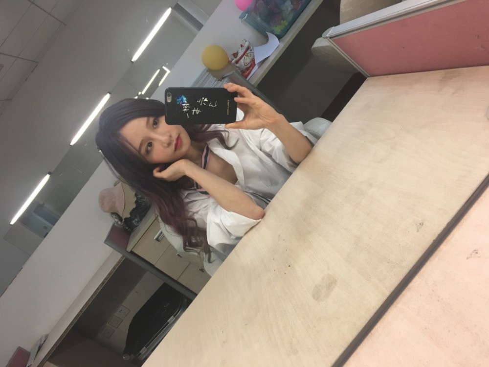 曾艳芬旅行照写真 曾艳芬高清写真_曾艳芬高清剧照