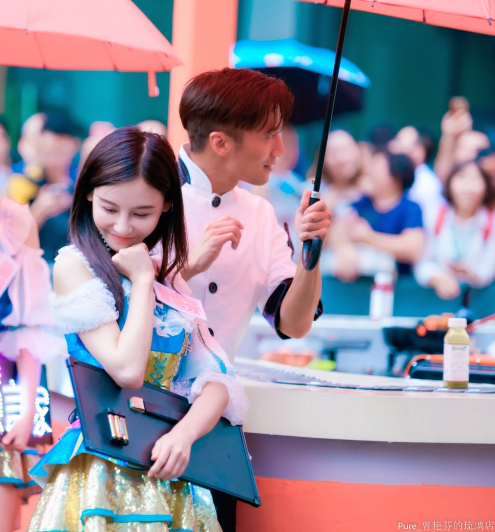 曾艳芬微博配图写真 曾艳芬高清写真_曾艳芬高清剧照
