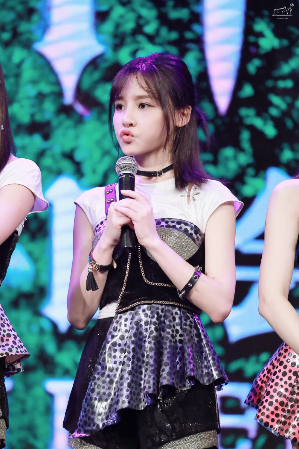 曾艳芬微博配图写真 曾艳芬高清写真_曾艳芬高清剧照