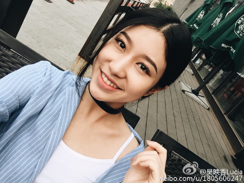 吴映香俏丽写真 吴映香俏丽写真