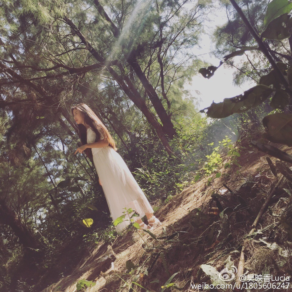 吴映香街拍照写真 吴映香高清写真_吴映香高清剧照