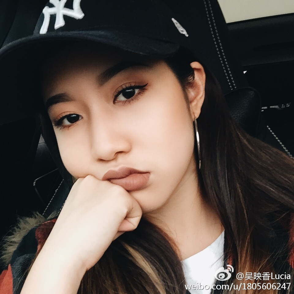吴映香俏丽写真 吴映香高清写真_吴映香高清剧照