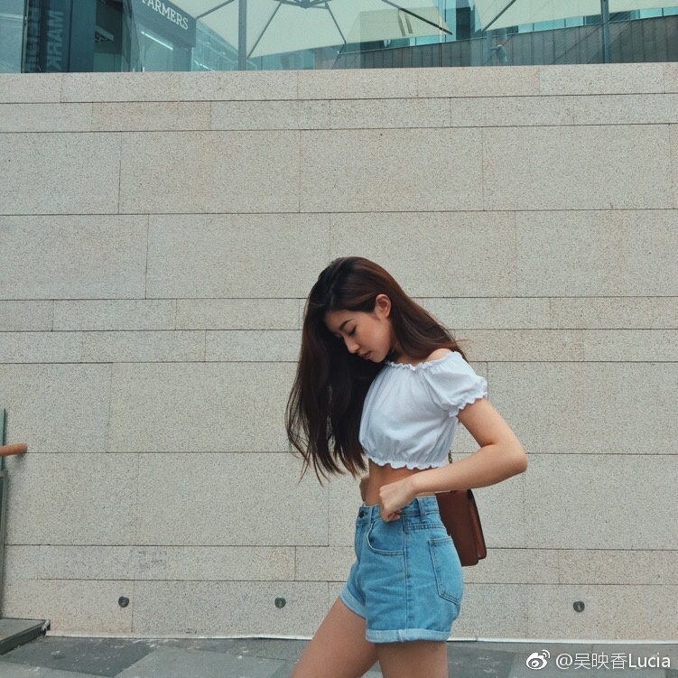 吴映香街拍照写真 吴映香高清写真_吴映香高清剧照