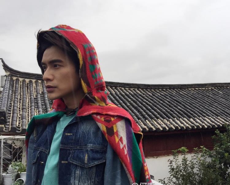 何索时尚街拍 何索高清写真_何索高清剧照