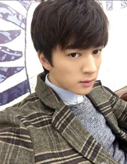 文卓生活照写真 文卓高清写真_文卓高清剧照