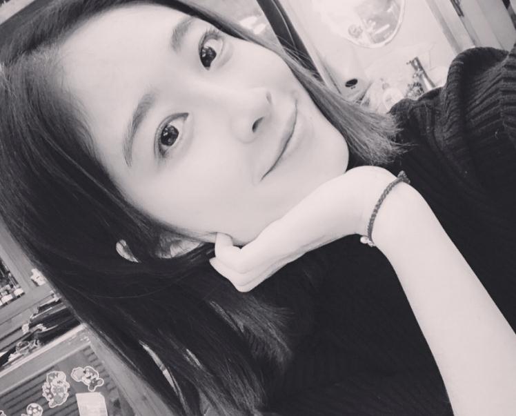 李嘉琪海边照 李嘉琪高清写真_李嘉琪高清剧照