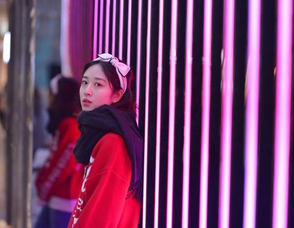 李嘉琪街拍写真 李嘉琪高清写真_李嘉琪高清剧照