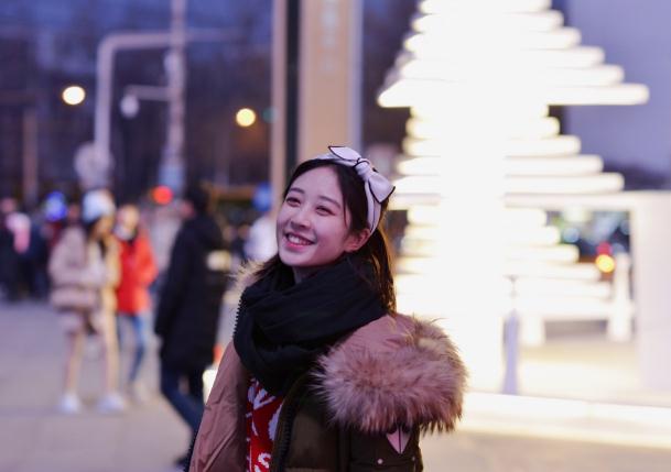 李嘉琪街拍写真 李嘉琪高清写真_李嘉琪高清剧照