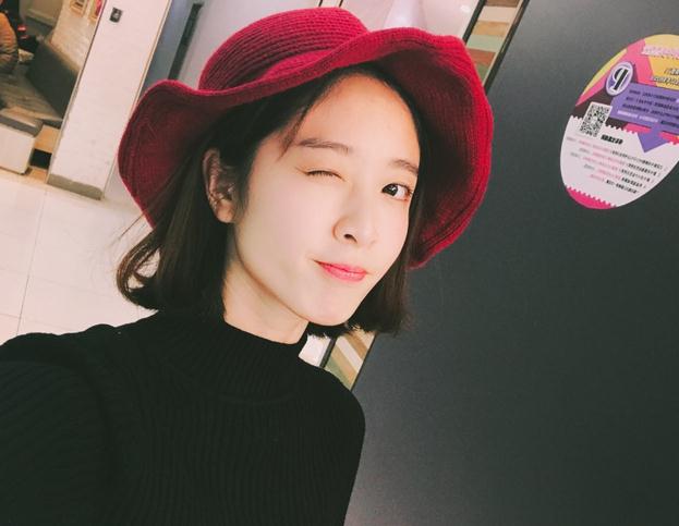 李嘉琪海边照 李嘉琪高清写真_李嘉琪高清剧照