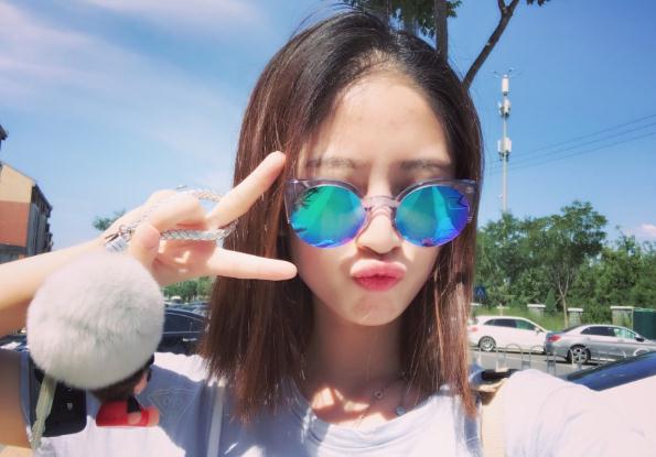 李嘉琪海边照 李嘉琪高清写真_李嘉琪高清剧照