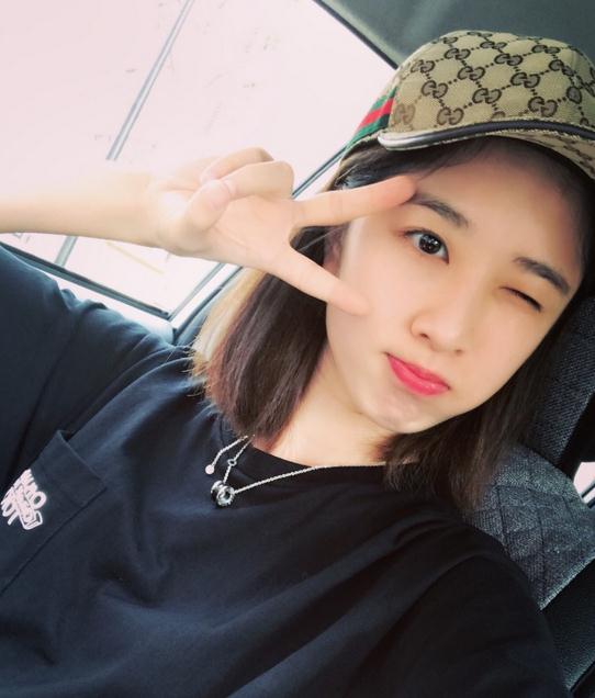 李嘉琪海边照 李嘉琪高清写真_李嘉琪高清剧照
