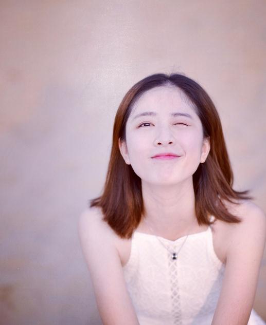 李嘉琪海边写真 李嘉琪高清写真_李嘉琪高清剧照