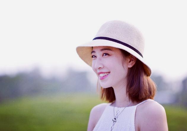 李嘉琪海边写真 李嘉琪高清写真_李嘉琪高清剧照