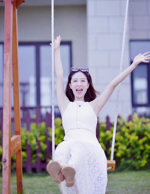 李嘉琪海边写真 李嘉琪高清写真_李嘉琪高清剧照