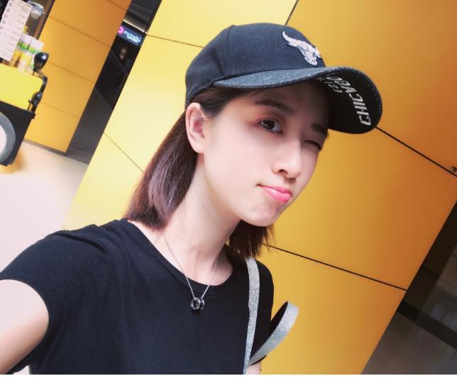 李嘉琪海边照 李嘉琪高清写真_李嘉琪高清剧照