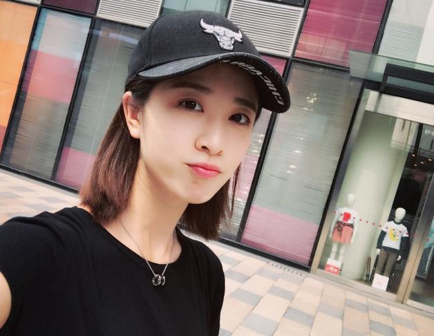李嘉琪海边照 李嘉琪高清写真_李嘉琪高清剧照