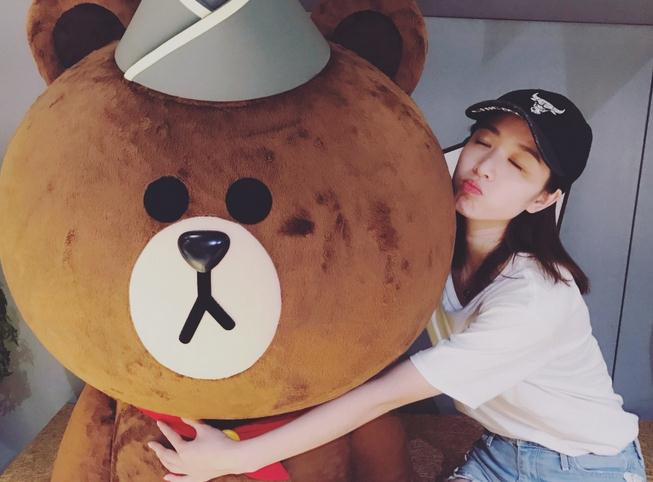 李嘉琪海边照 李嘉琪高清写真_李嘉琪高清剧照