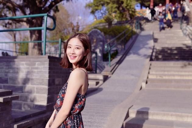 李嘉琪海边照 李嘉琪高清写真_李嘉琪高清剧照