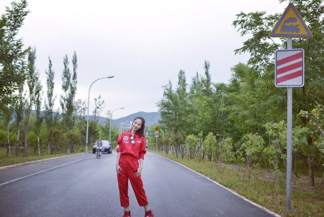 李嘉琪夏日写真 李嘉琪高清写真_李嘉琪高清剧照
