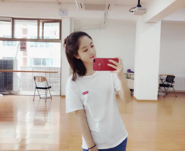 李嘉琪海边照 李嘉琪高清写真_李嘉琪高清剧照