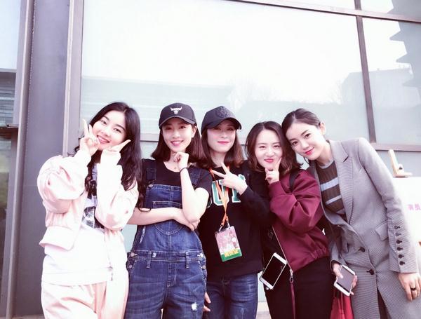 李嘉琪毕业照 李嘉琪高清写真_李嘉琪高清剧照