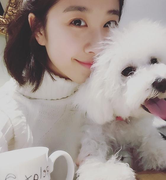 李嘉琪海边照 李嘉琪高清写真_李嘉琪高清剧照