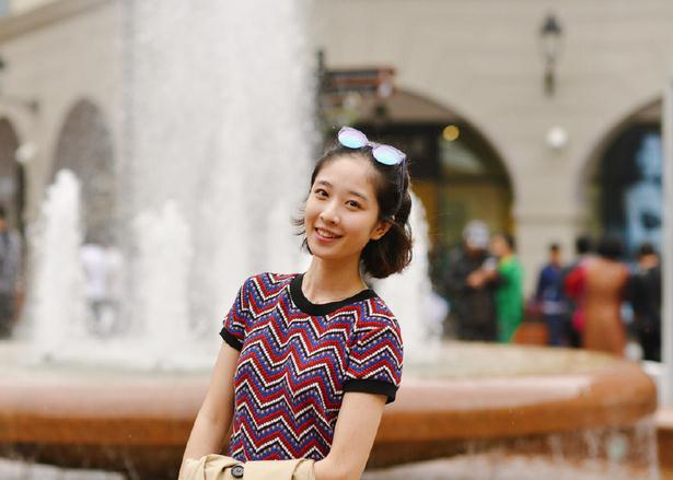 李嘉琪秋日写真 李嘉琪高清写真_李嘉琪高清剧照