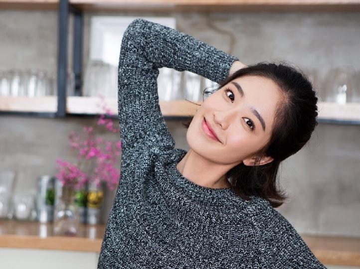 李嘉琪秋日写真 李嘉琪高清写真_李嘉琪高清剧照