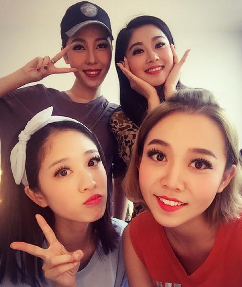 李嘉琪毕业照 李嘉琪高清写真_李嘉琪高清剧照