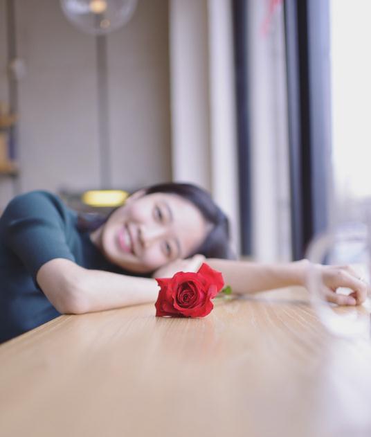 李嘉琪夏日写真 李嘉琪高清写真_李嘉琪高清剧照