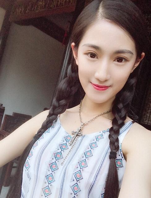 黄诗佳生活照 黄诗佳高清写真_黄诗佳高清剧照