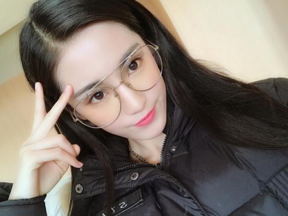 黄诗佳生活照 黄诗佳高清写真_黄诗佳高清剧照