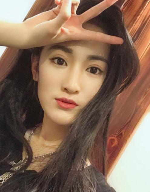 黄诗佳生活照 黄诗佳高清写真_黄诗佳高清剧照