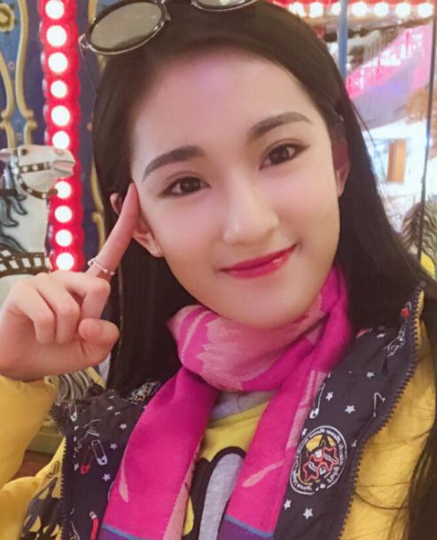 黄诗佳生活照 黄诗佳高清写真_黄诗佳高清剧照