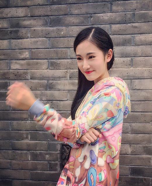 黄诗佳生活照 黄诗佳高清写真_黄诗佳高清剧照