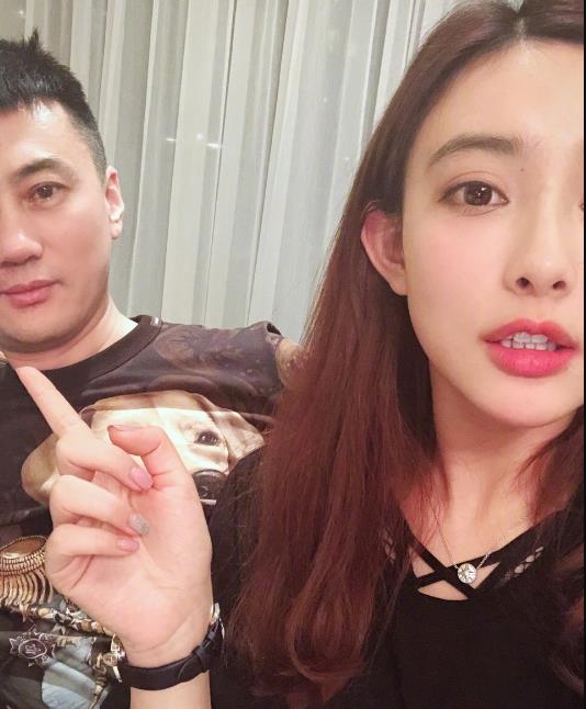 孟子义全家福 孟子义高清写真_孟子义高清剧照