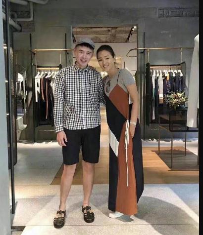 巩俐参加活动写真 巩俐高清写真_巩俐高清剧照
