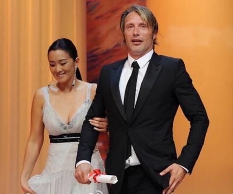 巩俐优雅写真 巩俐高清写真_巩俐高清剧照