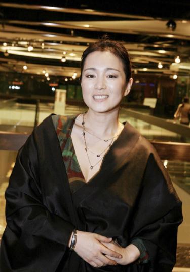 巩俐晚礼服照写真 巩俐高清写真_巩俐高清剧照