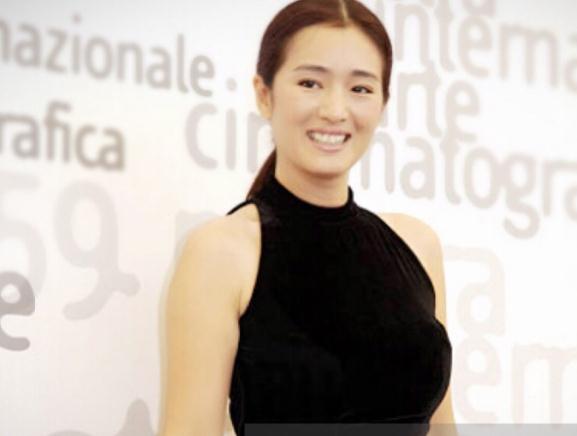 巩俐晚礼服照写真 巩俐高清写真_巩俐高清剧照