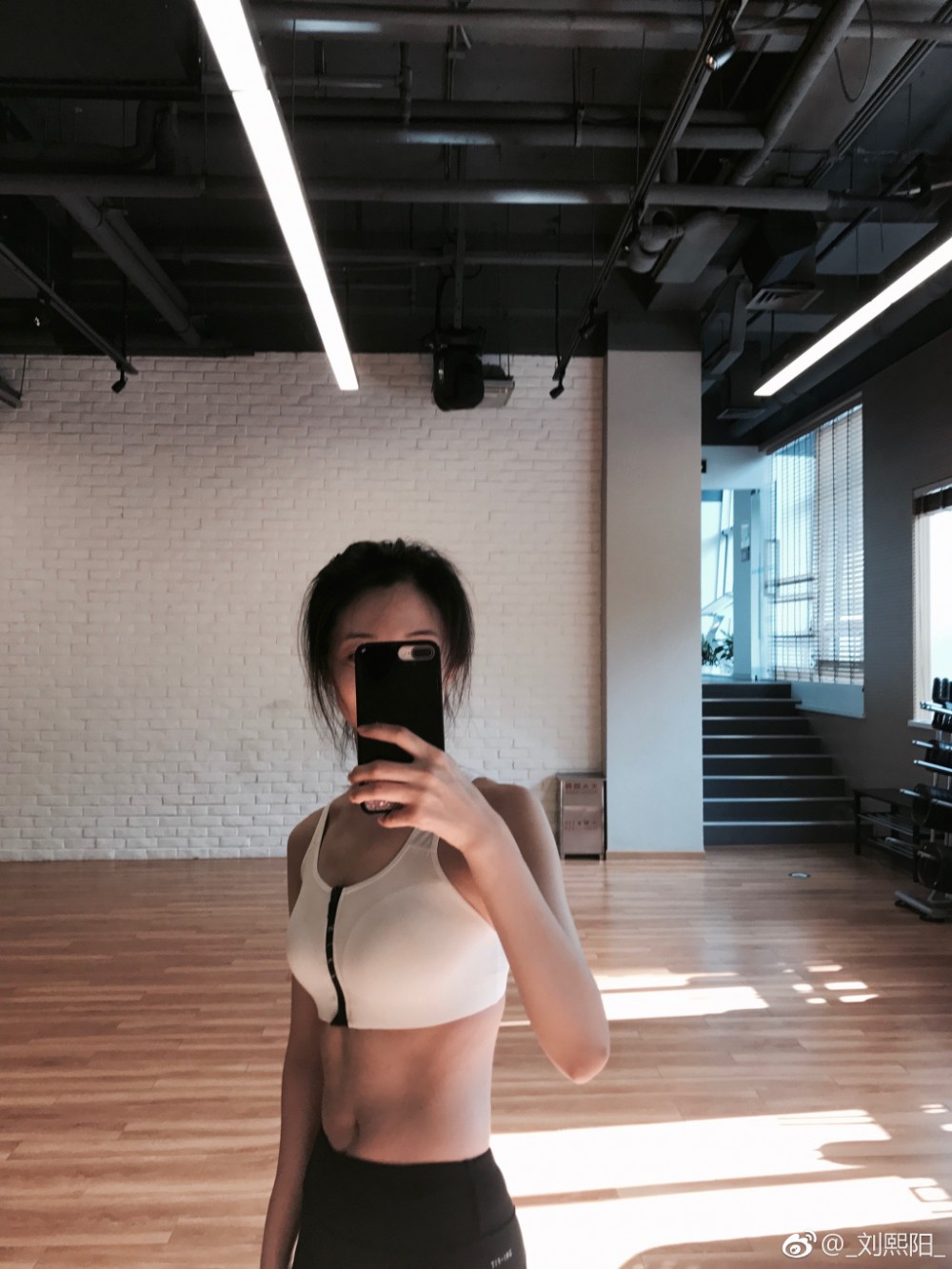 刘熙阳文艺写真 刘熙阳高清写真_刘熙阳高清剧照