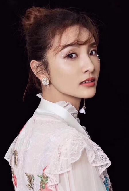 利刃出击女军医戴淼是谁演的？戴淼扮演者焦娜个人资料、写真及生活照欣赏