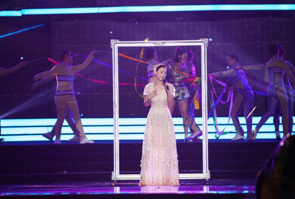 张柏芝知性写真 张柏芝高清写真_张柏芝高清剧照