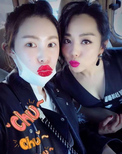 杨紫嫣与人合照 杨紫嫣高清写真_杨紫嫣高清剧照